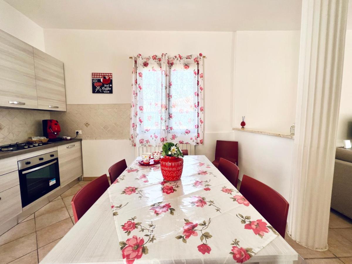 Villa Genova Каріні Екстер'єр фото